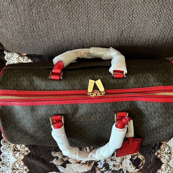 MICHAEL KORS Logo Stripe Travel Weekender Detachable Strap Large Duffle Bag NWT - Picture 6 of 15